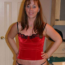 Amateur bride fucked on the honeymoon