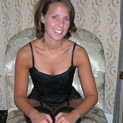 Amateur bride fucked on the honeymoon