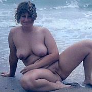 Nude MILFs and naked wives