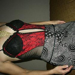 Nude Arab Wives at WifeBucket