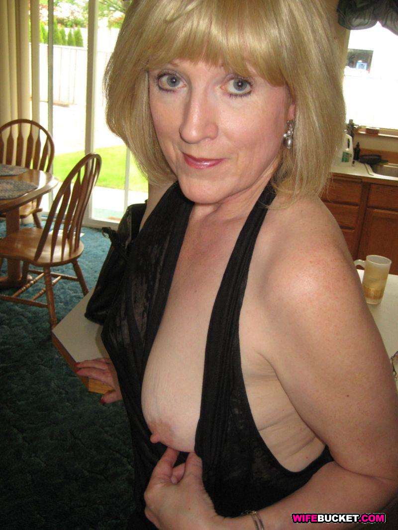 free nude amateur milfs