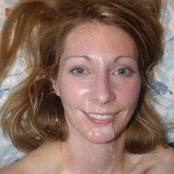 Nude pics of amateur wives and MILFs