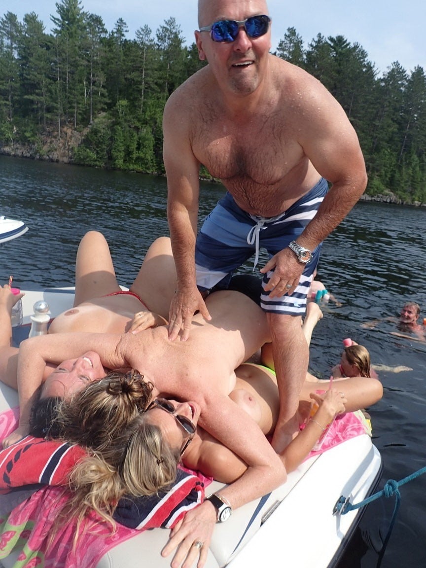 Amateur fucking on the boat picture