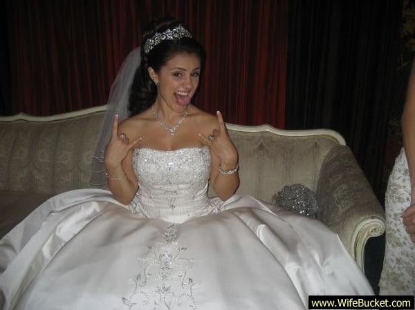 Bride goes on a swingers honeymoon â€“ WifeBucket | Offical MILF Blog